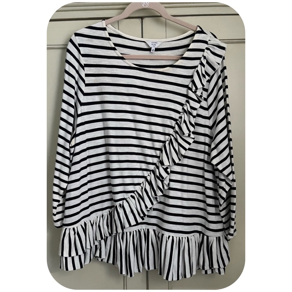 PLUS Crown & Ivy ruffle top